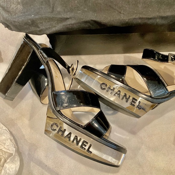 Chanel Vintage Patent and Lucite Platform Sandals - Picture 2 of 12